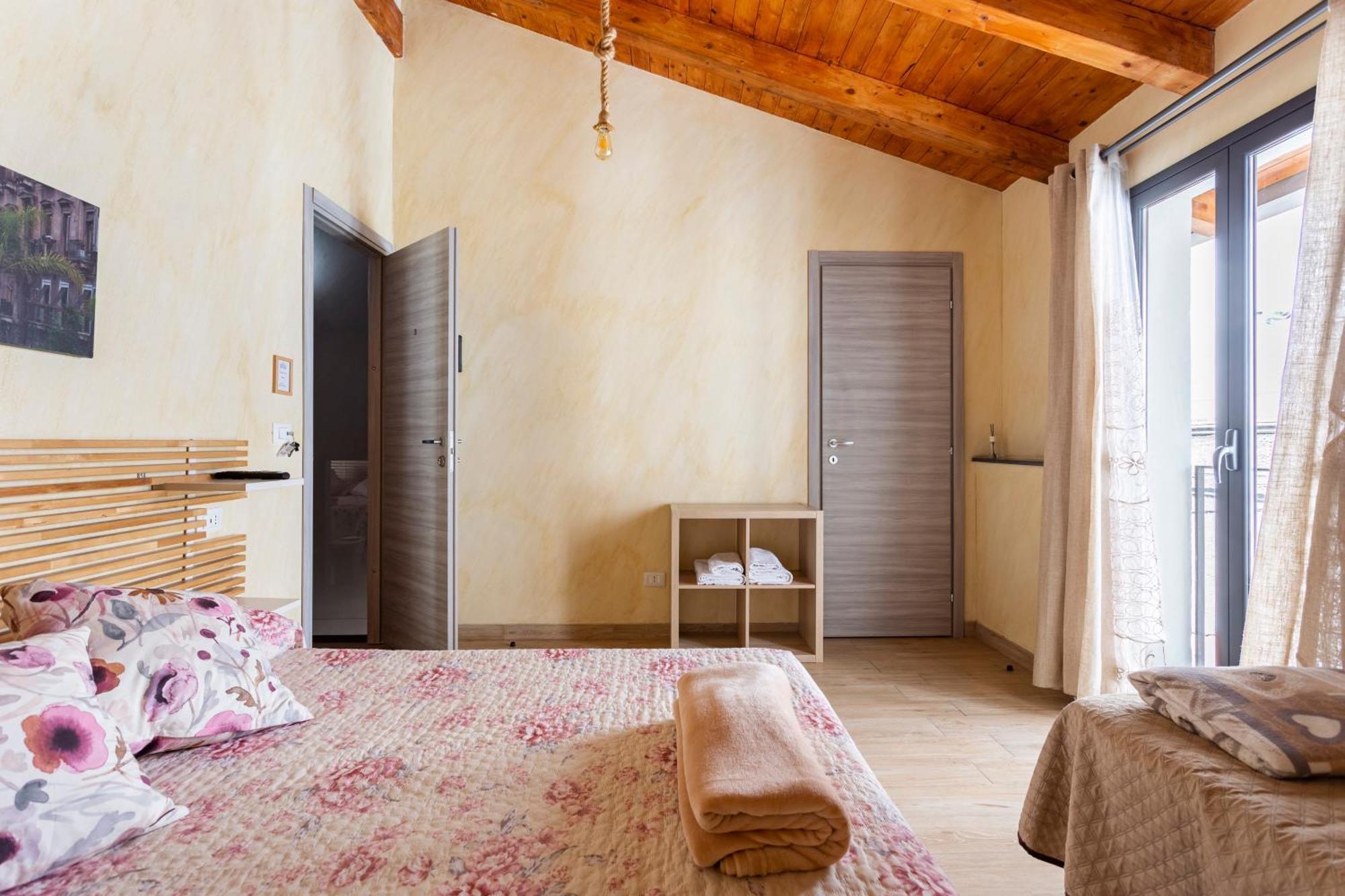 Mary'S House Bed and Breakfast Catania Eksteriør billede